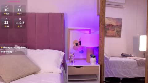 Snapshot of jessie__02 chatting on 02.14.25 Jess online show from 02.14.25