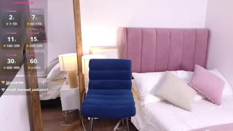 Snapshot of jessie__02 chatting on 03.07.25 Jess online show from 03.07.25