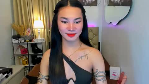 Snapshot of jessie_empress chatting on 02.15.25 Your naughty Jessie online show from 02.15.25
