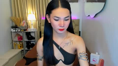 Snapshot of jessie_empress chatting on 02.16.25 Your naughty Jessie online show from 02.16.25