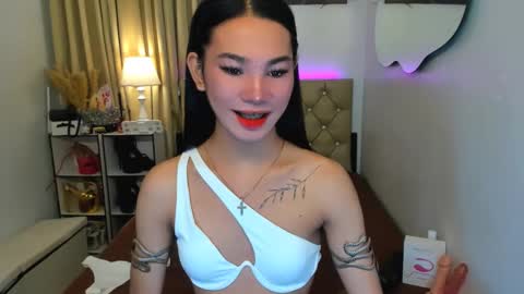 Snapshot of jessie_empress chatting on 02.17.25 Your naughty Jessie online show from 02.17.25