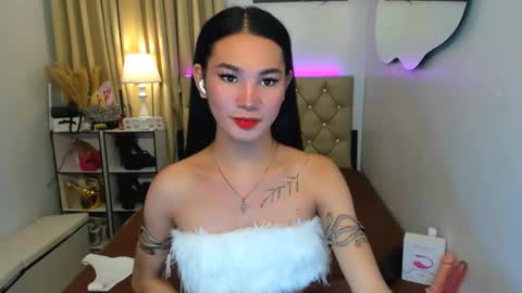 Snapshot of jessie_empress chatting on 02.17.25 Your naughty Jessie online show from 02.17.25