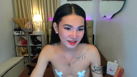 Snapshot of jessie_empress chatting on 02.18.25 Your naughty Jessie online show from 02.18.25