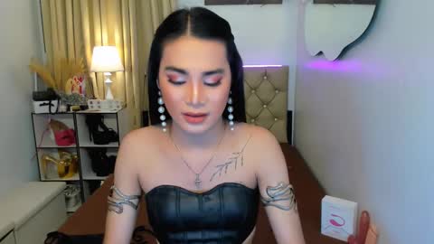 Snapshot of jessie_empress chatting on 03.10.25 Your naughty Jessie online show from 03.10.25