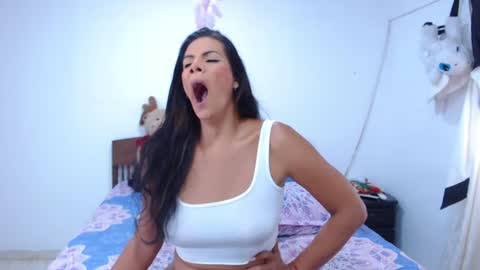 JESSI GOMEZ online show from 06.17.26
