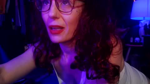 Snapshot of jessirabbit816 chatting on 10.22.25 jessirabbit816 online show from 10.22.25