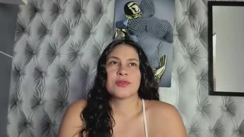 Snapshot of jessybrowwn chatting on 10.07.25 Jessy Browwn online show from 10.07.25