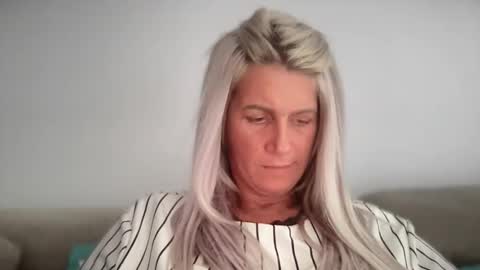 Snapshot of jessye_vega chatting on 09.15.25 Jessye online show from 09.15.25