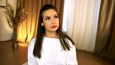 Snapshot of jessyluvx chatting on 03.24.26 Vix online show from 03.24.26