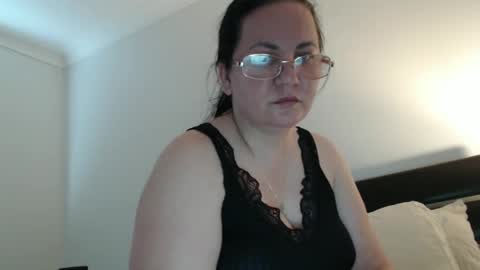 Snapshot of jessyqueen55 chatting on 10.23.25 OnlyJessy online show from 10.23.25