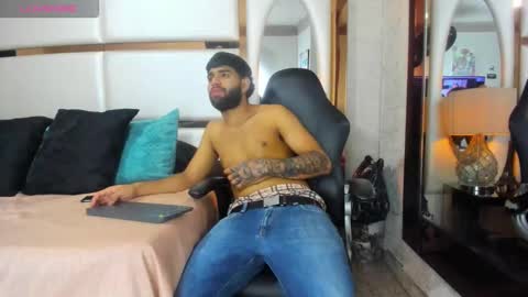 Snapshot of jesus77_ chatting on 12.01.25 --- Jesus --- online show from 12.01.25