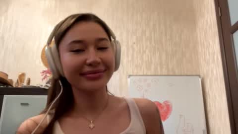 Lynn online show from 10.20.25