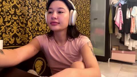 Lynn online show from 11.10.25