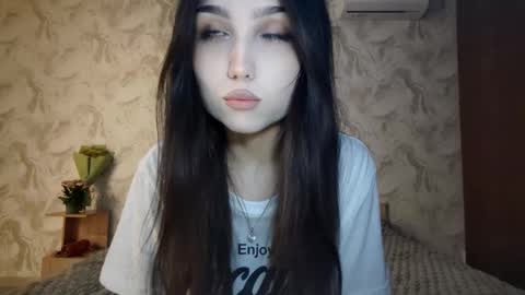 I am Gina ntmu Lets hit 10 Thumbs Up together online show from 03.16.26