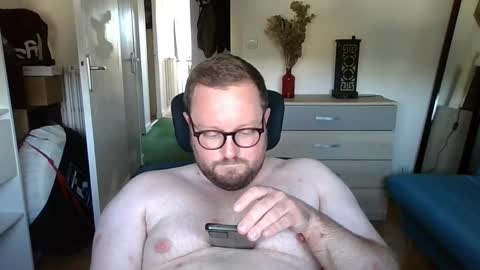 jeuneloup92 online show from 09.17.25