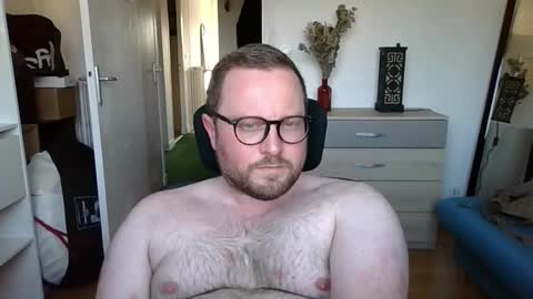 jeuneloup92 online show from 10.13.25