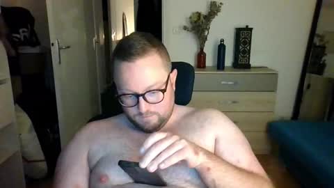 jeuneloup92 online show from 11.17.25