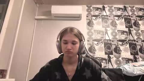 Helgi online show from 11.23.25