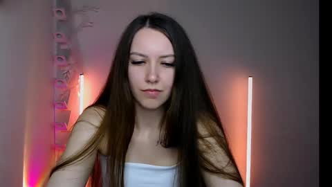 Snapshot of jewelrosse chatting on 11.30.25 Jewel online show from 11.30.25