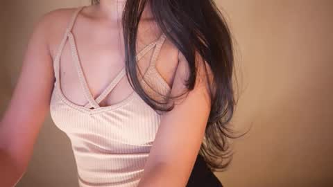 Jhaanvi online show from 12.19.24