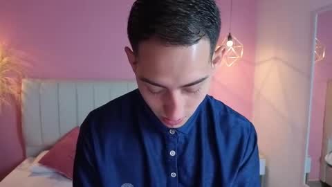 Snapshot of jhan_vassilis chatting on 03.12.26 Jhan online show from 03.12.26