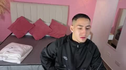 Snapshot of jhan_vassilis chatting on 04.14.26 Jhan online show from 04.14.26