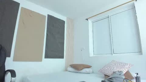 Snapshot of jheremy_wen chatting on 12.17.25 jheremy_wen online show from 12.17.25