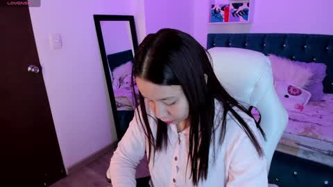 Jhiinny online show from 01.25.25