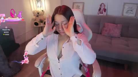 Jhiinny online show from 10.04.25