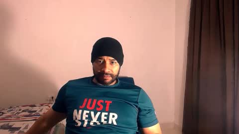 Snapshot of jho173027 chatting on 11.21.25 En moreno online show from 11.21.25