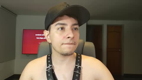 Jhoan Saenz online show from 10.11.25