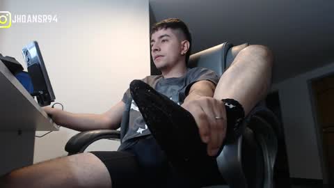 Jhoan Saenz online show from 04.12.26