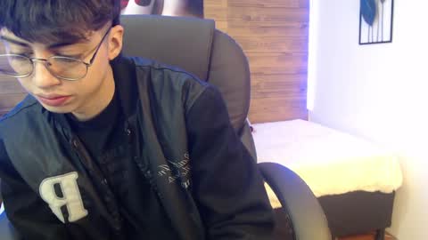 Snapshot of jhoellx chatting on 12.05.24 Jhoel online show from 12.05.24