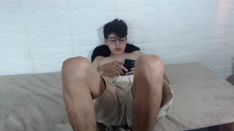 Snapshot of jhoellx chatting on 01.28.25 Jhoel online show from 01.28.25