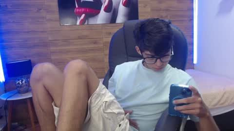 Snapshot of jhoellx chatting on 02.07.25 Jhoel online show from 02.07.25