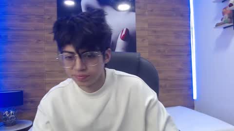 Snapshot of jhoellx chatting on 03.01.25 Jhoel online show from 03.01.25