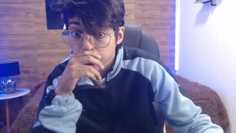 Snapshot of jhoellx chatting on 03.11.25 Jhoel online show from 03.11.25