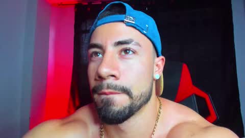 Jhojan Strong  online show from 01.12.26