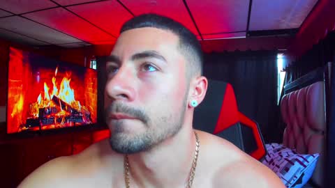 Jhojan Strong  online show from 01.17.25