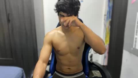 Snapshot of jhon_2000s chatting on 12.21.25 jhon online show from 12.21.25