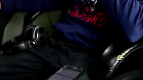 Snapshot of jhon_jairoo chatting on 11.04.25 JJ online show from 11.04.25