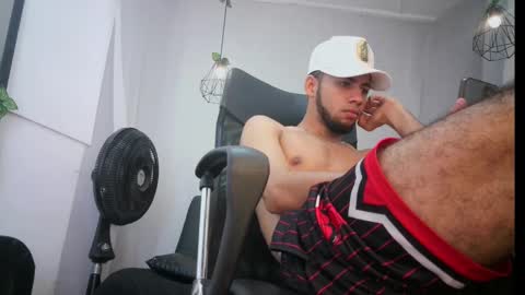 Snapshot of jhon_malo chatting on 02.08.25 jhon_malo online show from 02.08.25