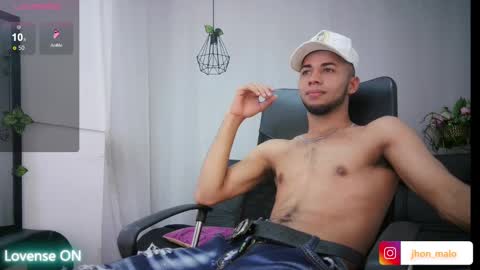 Snapshot of jhon_malo chatting on 02.21.25 jhon_malo online show from 02.21.25