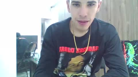 Snapshot of jhongrey2 chatting on 03.11.25 jhon online show from 03.11.25