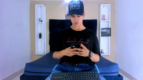 Snapshot of jhonn_rhyss chatting on 12.03.24 Jhon online show from 12.03.24