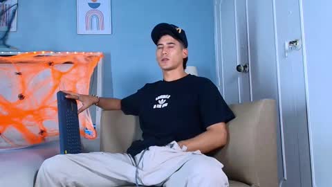 Snapshot of jhonn_rhyss chatting on 10.05.25 Jhon online show from 10.05.25