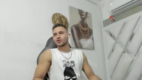 Snapshot of jhonny_flames7 chatting on 12.16.24 jhonny online show from 12.16.24