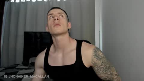 Snapshot of jhonny_macallan chatting on 02.12.26 Jhonaiker online show from 02.12.26