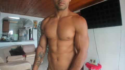 Snapshot of jhonnyxxfitnexx chatting on 12.17.25 jh online show from 12.17.25