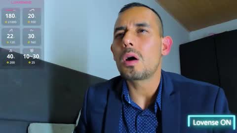 Snapshot of jhonyalzate chatting on 11.13.25 Jhony Alzate online show from 11.13.25